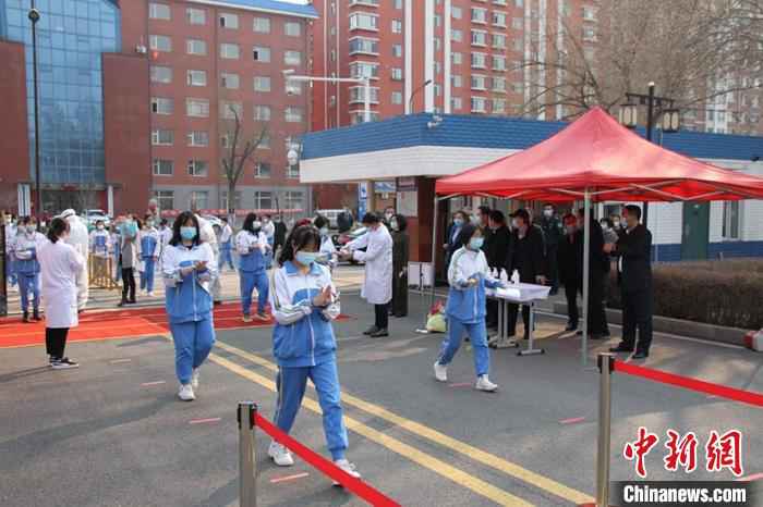  经历超长假期的高三学子：珍惜开学即冲刺的备考时光